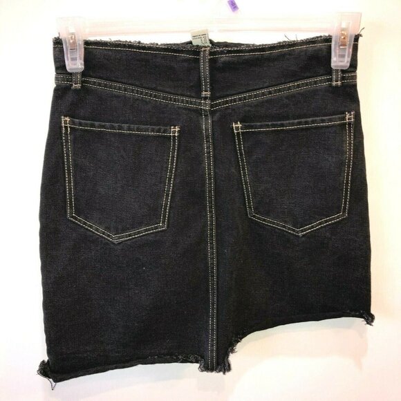 Forever 21 Womens Small Black Denim Jean Straight Cut Off Raw Hem Short Skirt - Picture 5 of 7